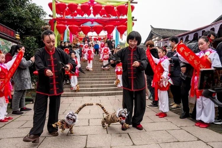 非遗技艺带你感受浓厚的年味儿