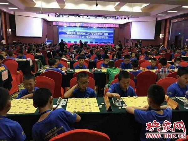 象棋大师党斐坦然接受处罚，坚定举报，展现体育精神