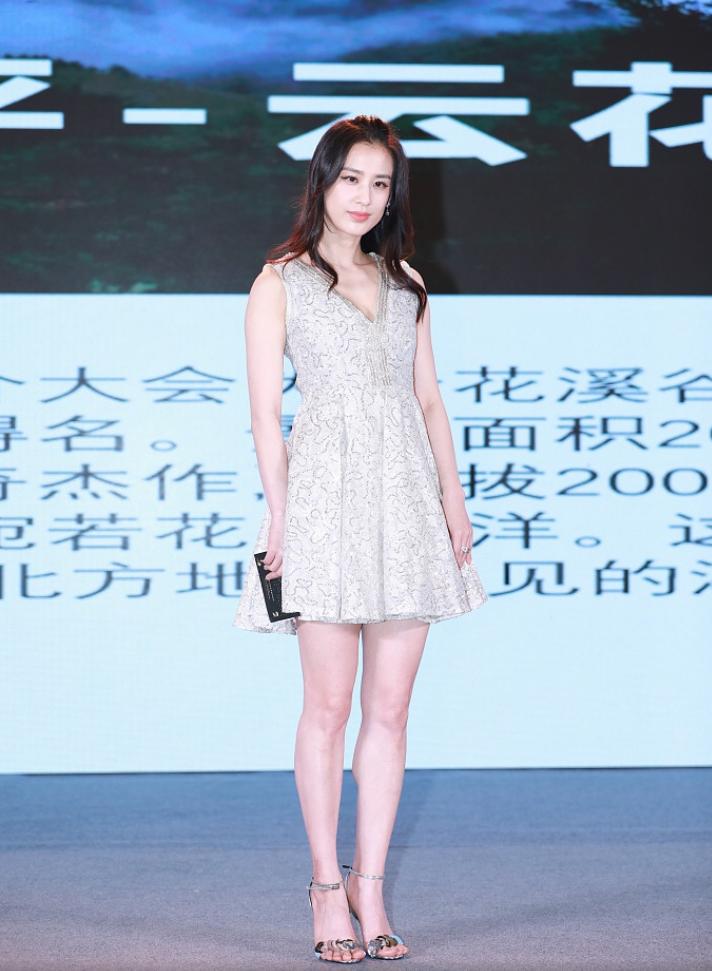 黄圣依，唱姐就是女王，展现音乐与演技的双重魅力