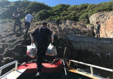 浙江日薪300招守鸟人 住海岛4个月