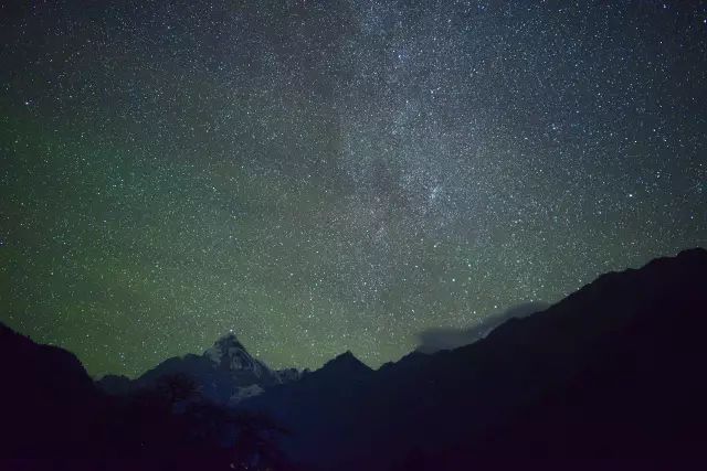 惊爆！七颗行星夜袭四姑娘山，四川夜空将上演千年一遇的神秘盛宴！